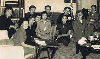 Established the Japan Women's Mountaineering Adventure Association