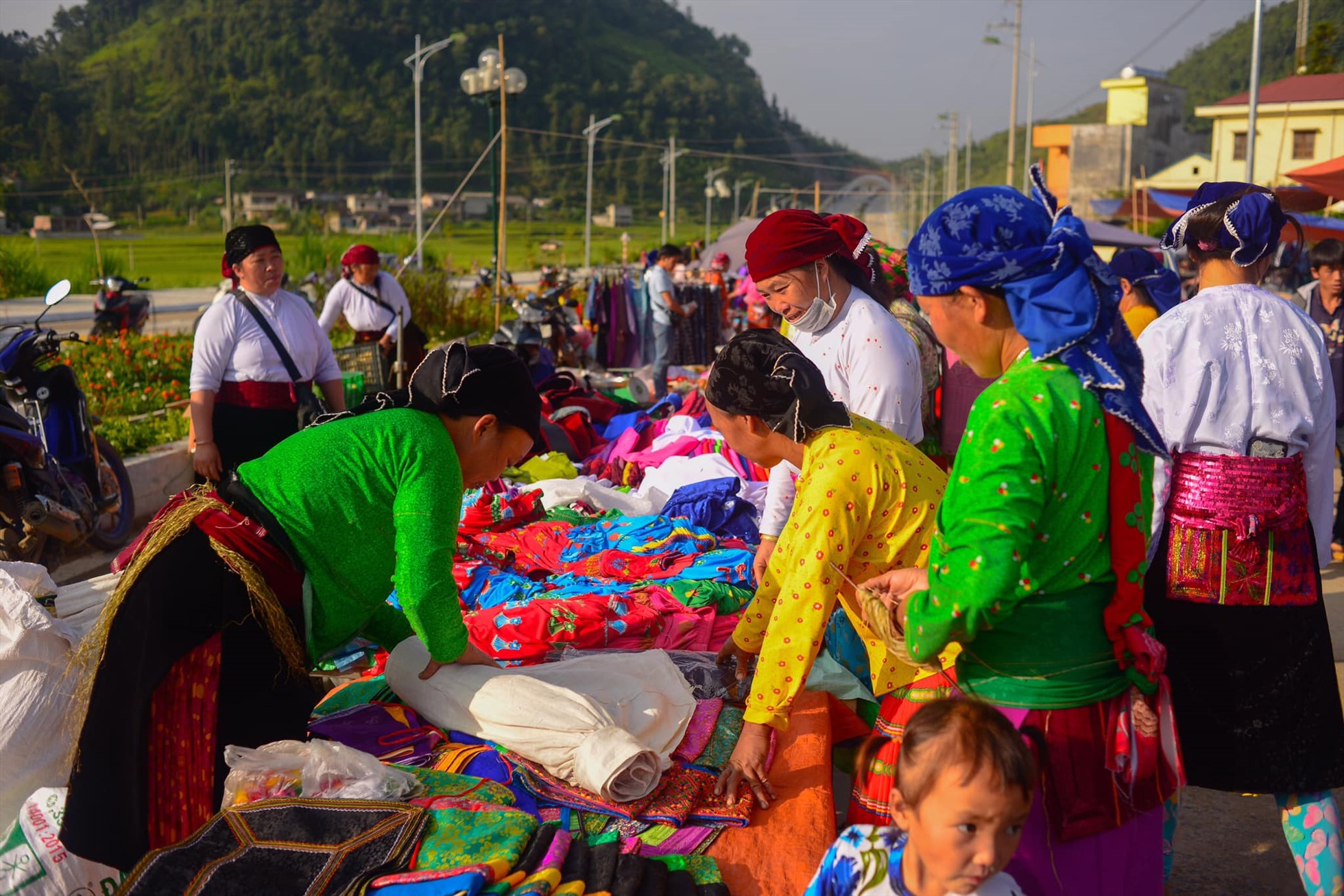 Chợ phiên Lũng Cú