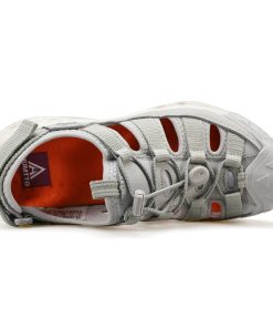 Giày sandal lội nước chống trượt nữ Humtto 670823B-8
